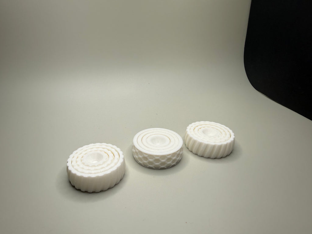 Textured circle fidget spinner
